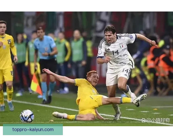 足球十大进球表现分析，近年来经典时刻持续引发热议