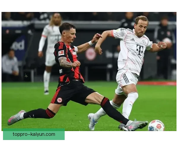 帕尔默持续保持比赛稳定性，近期状态提升引人关注。